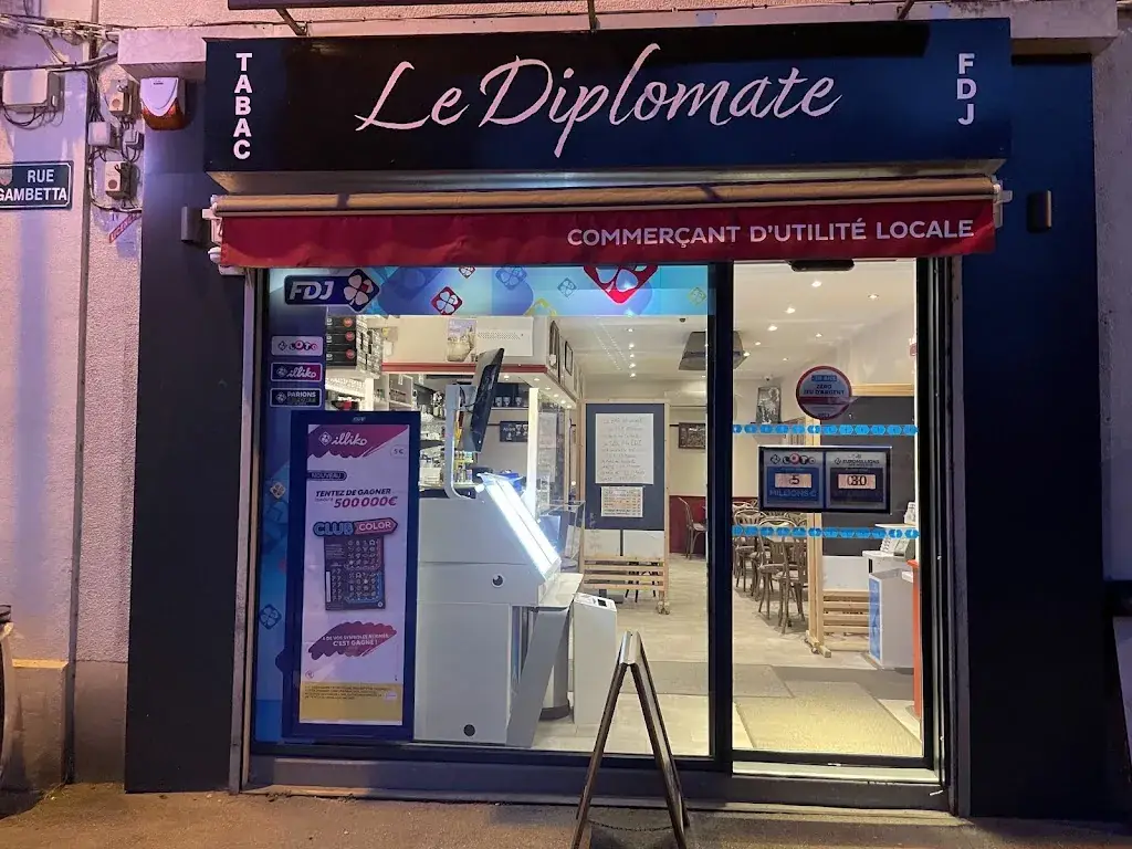 Le Diplomate restaurant in Fourchambault