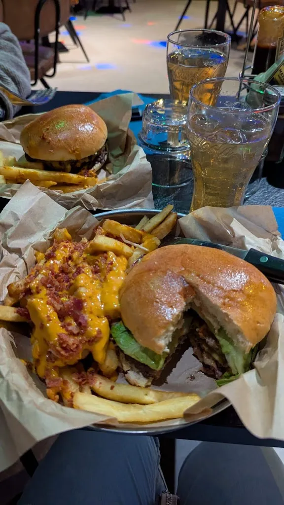 Paulina Zúñiga_Wab's Burgers_Fontaines-sur-Saône_recensione