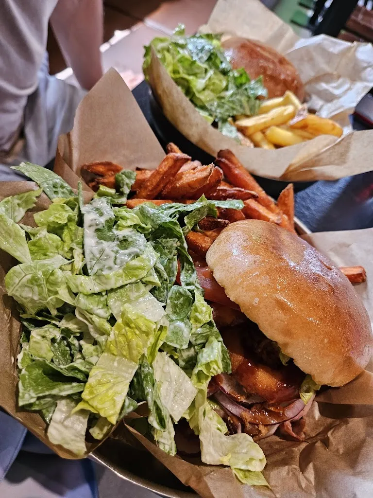 Maria José López Poblete_Wab's Burgers_Fontaines-sur-Saône_recensione