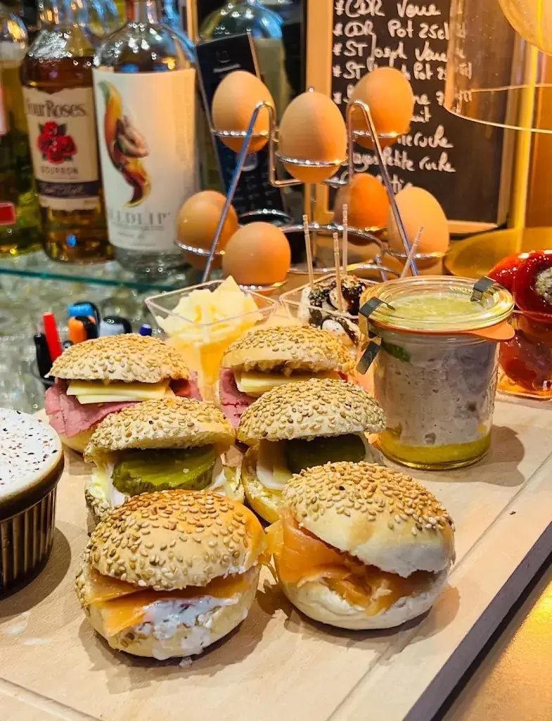 Ô FONTAINES CAFÉ_Fontaines-sur-Saône_slider_image_3