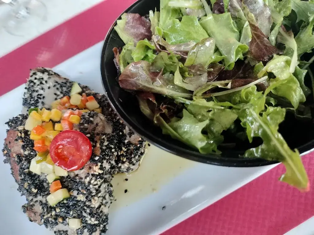 Jervelle Cheong_Aux Pieds dans l'Eau_Rochetaillée-sur-Saône_review