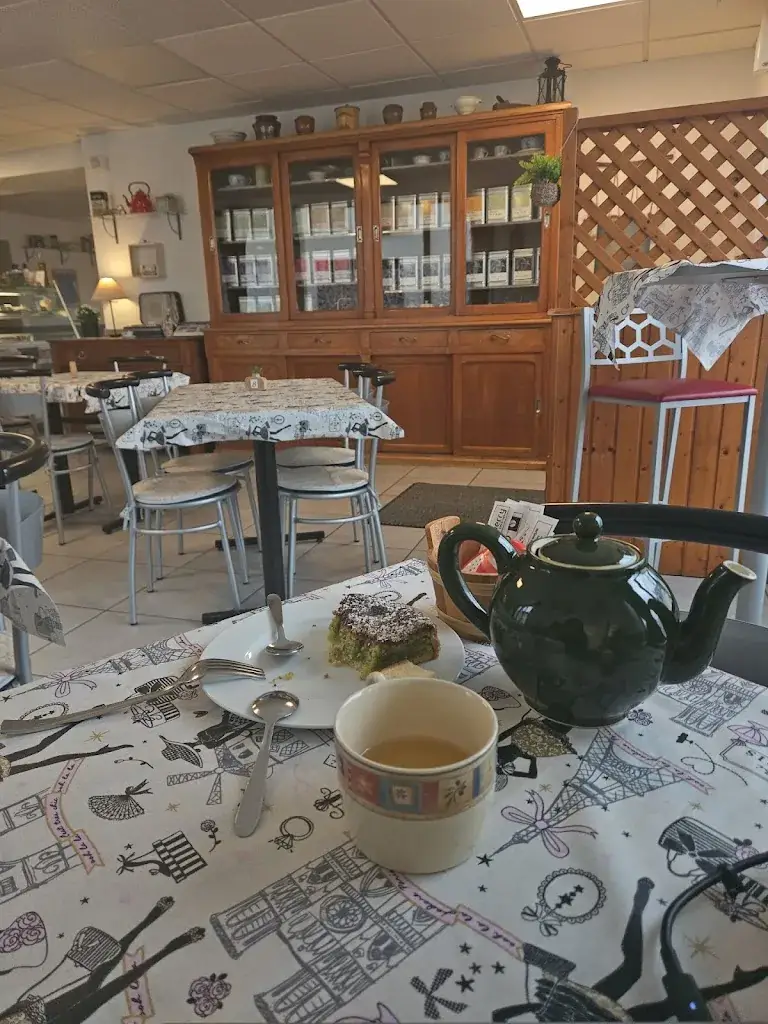 Maud P_Au 66 délices de Céline_Frasne_review