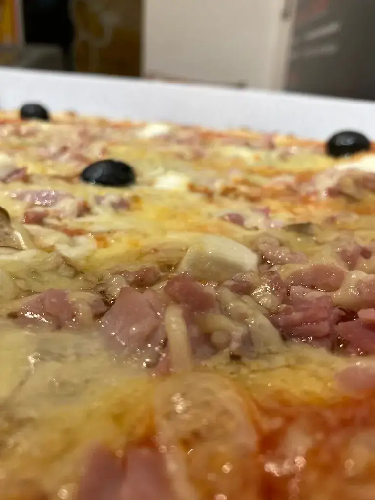 Menu_La Pizz'_Beaujeu_image_4