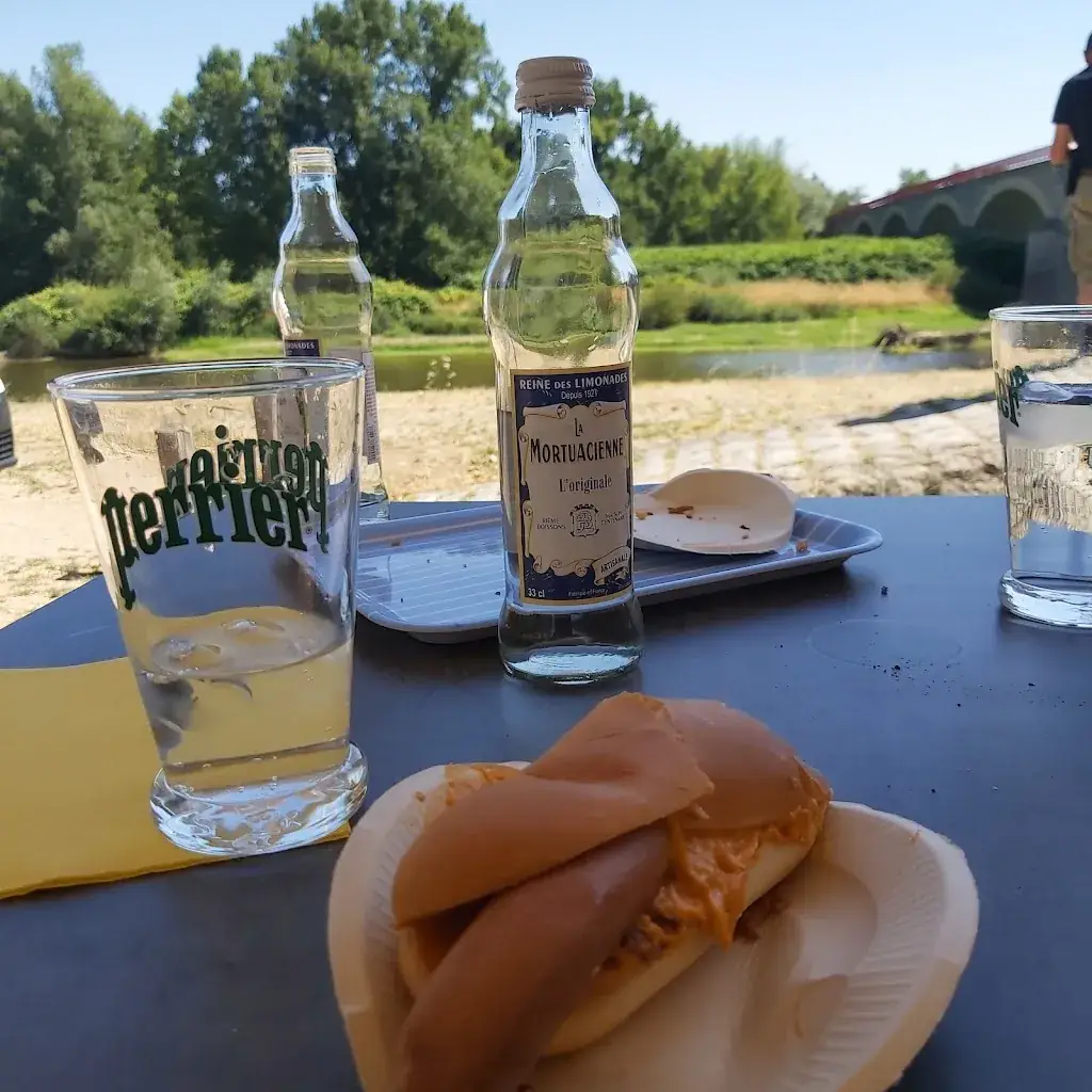 La Guinguette_Digoin_slider_image_3