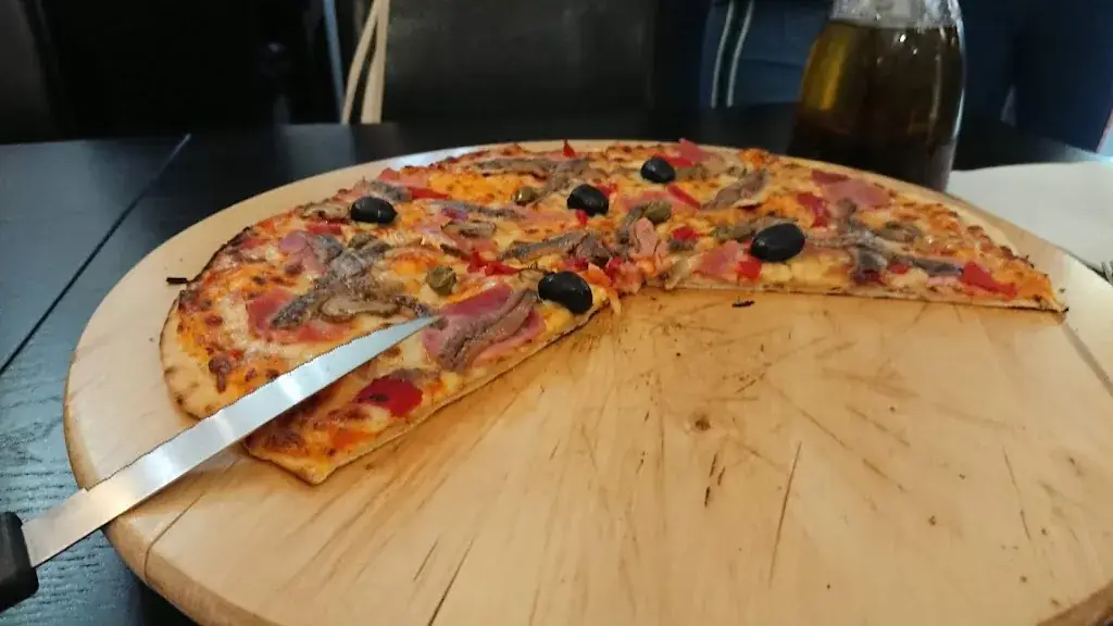 Bistrot Pizz_Digoin_slider_image_2