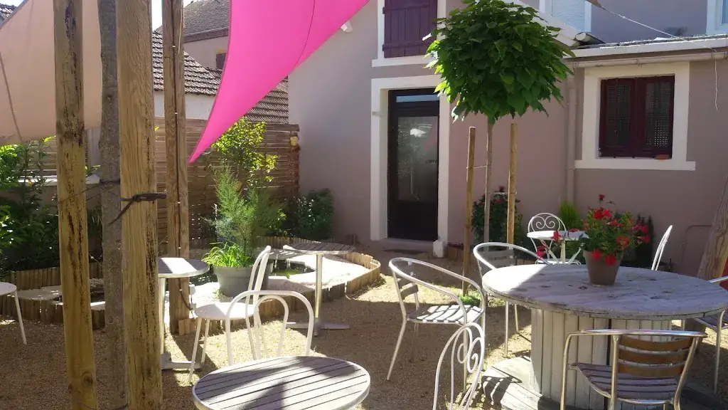 L H le Merle Blanc ristorante a Digoin