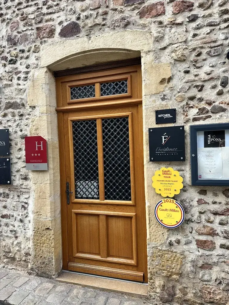 Chris M_Hôtel VillaPona_Digoin_review