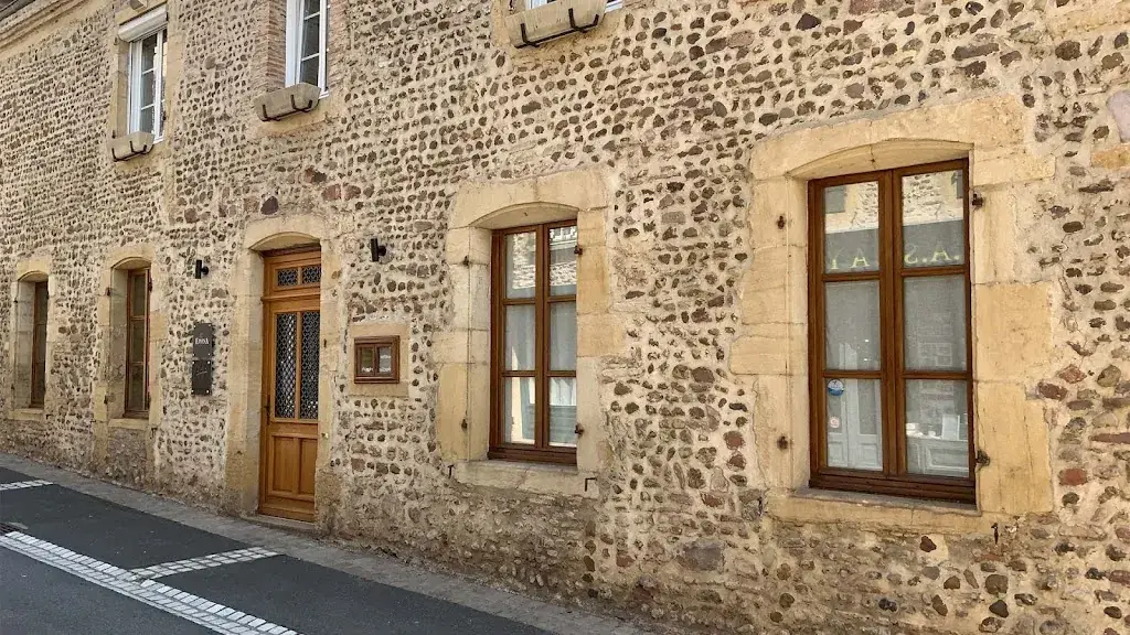 Hôtel VillaPona Restaurant in Digoin