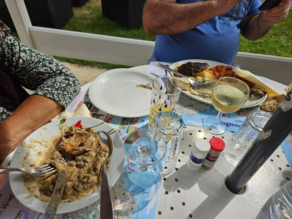 Menu_Restaurant de la Berge_Roset-Fluans_immagine_3