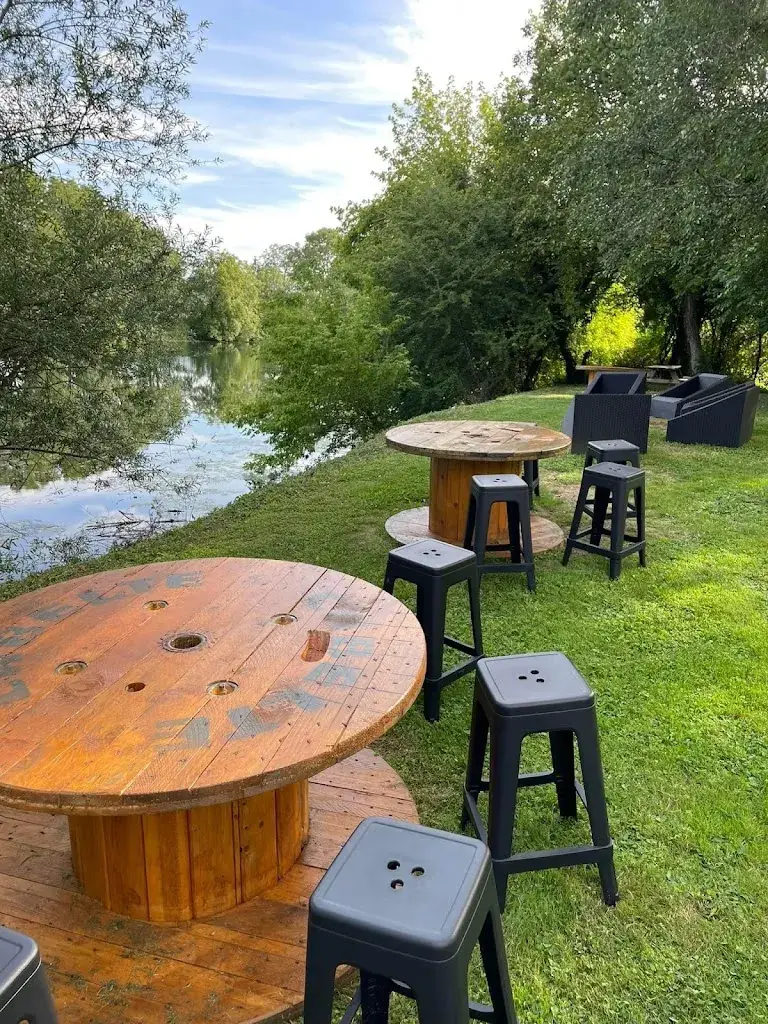 Restaurant de la Berge_Roset-Fluans_slider_image_1