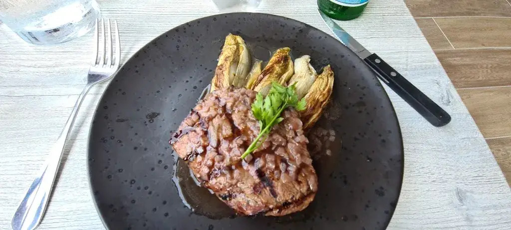 Dmitry Boguslavsky_On the Table Etienne Lux'traiteur_Saint-Sauveur_review