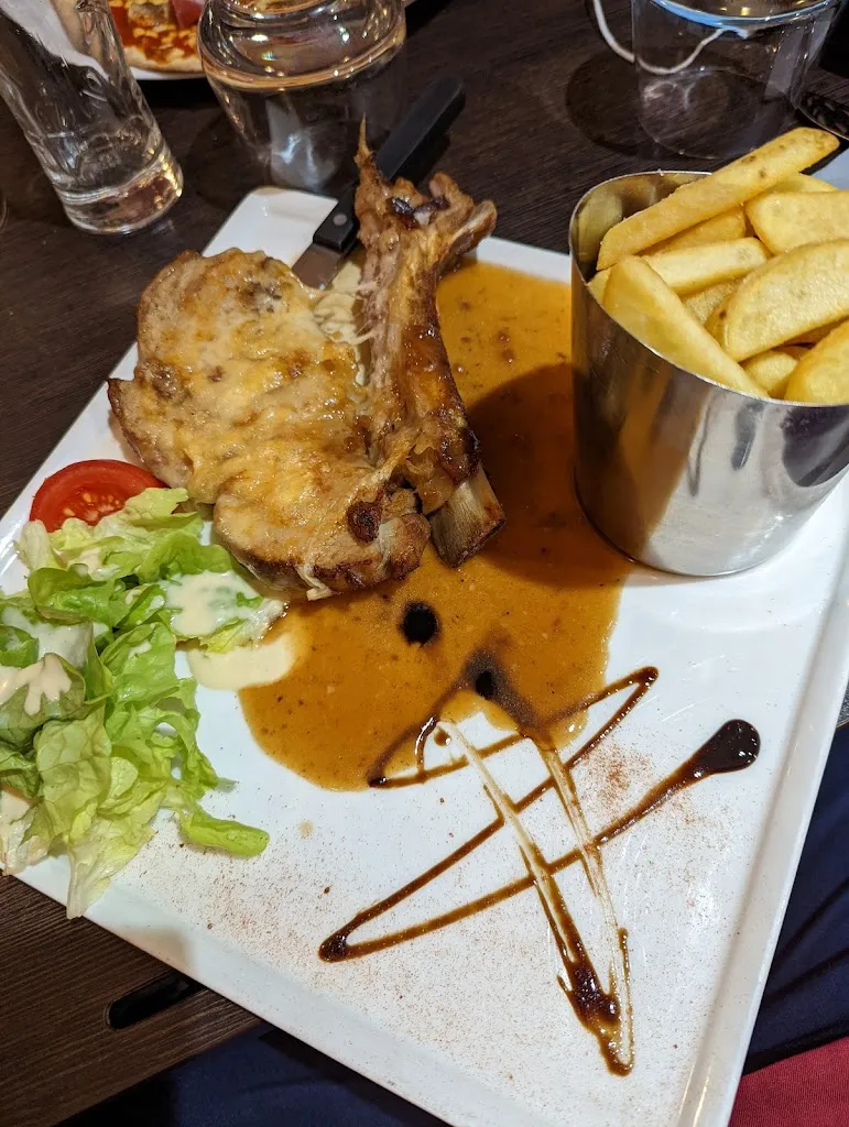 Hafidou KOTO TAMOU_L HEXAGONE_Luxeuil-les-Bains_review