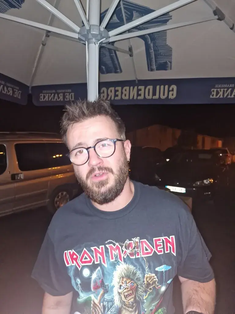 Antoine Filippi_CAVE & CROC_Gilley_review