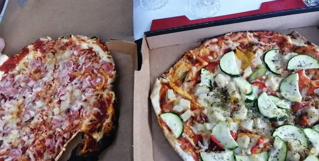 cindy bruck_Pizzeria Chez Pendaries_Grandvillars_review