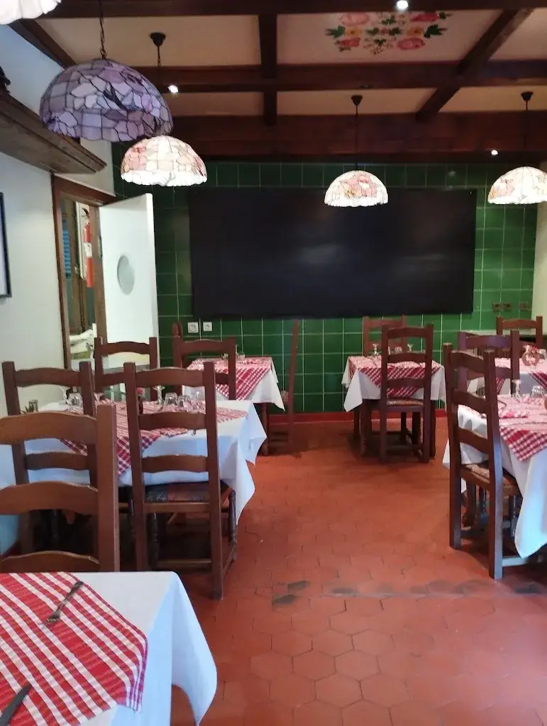 Aux Bons Gouts restaurant in Giromagny