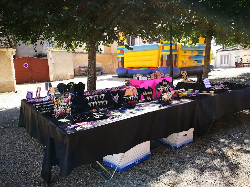 Au restaurant de la rivière restaurant in Gurgy