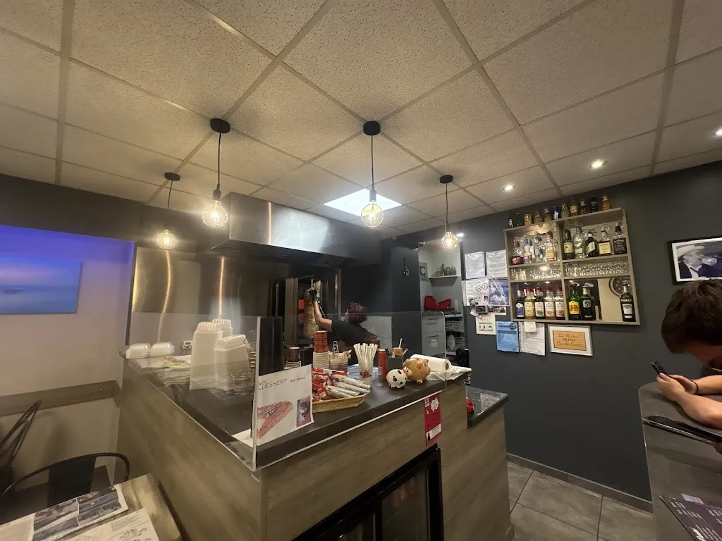 Lucie Ravel_Le Bosphore _Beauzac_review