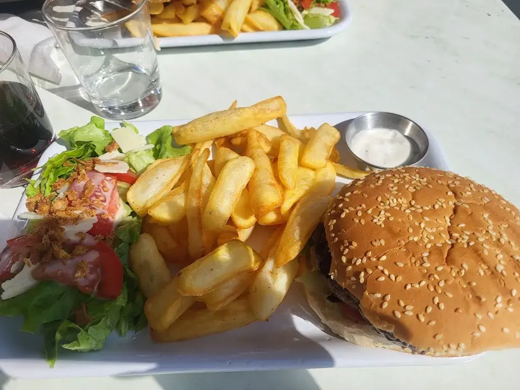 Le QG restaurant in Gueugnon