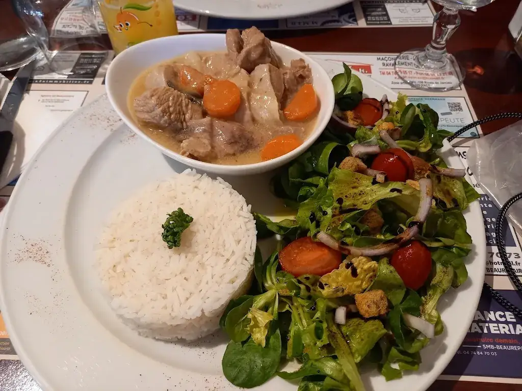 La Petite Taverne_Beaurepaire_slider_image_3