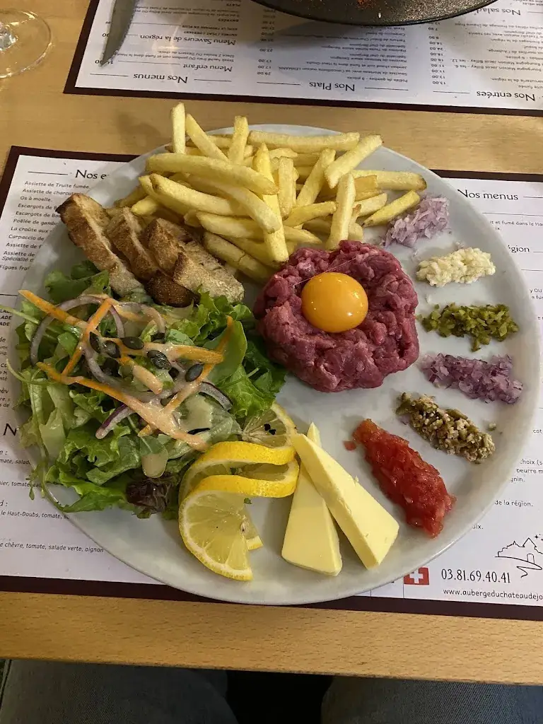 Menu_Contact Hôtel Auberge du château de joux_Cluse-et-Mijoux_image_8