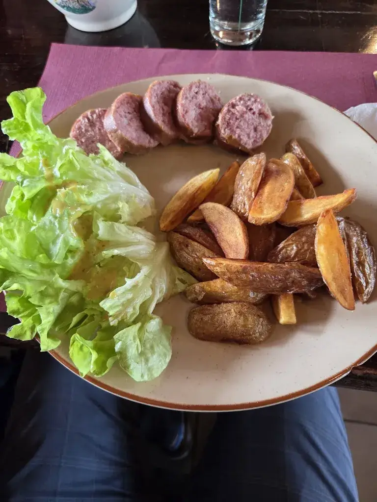 francesco casarucci_Chalet du Nid d'Aigle_Cluse-et-Mijoux_review