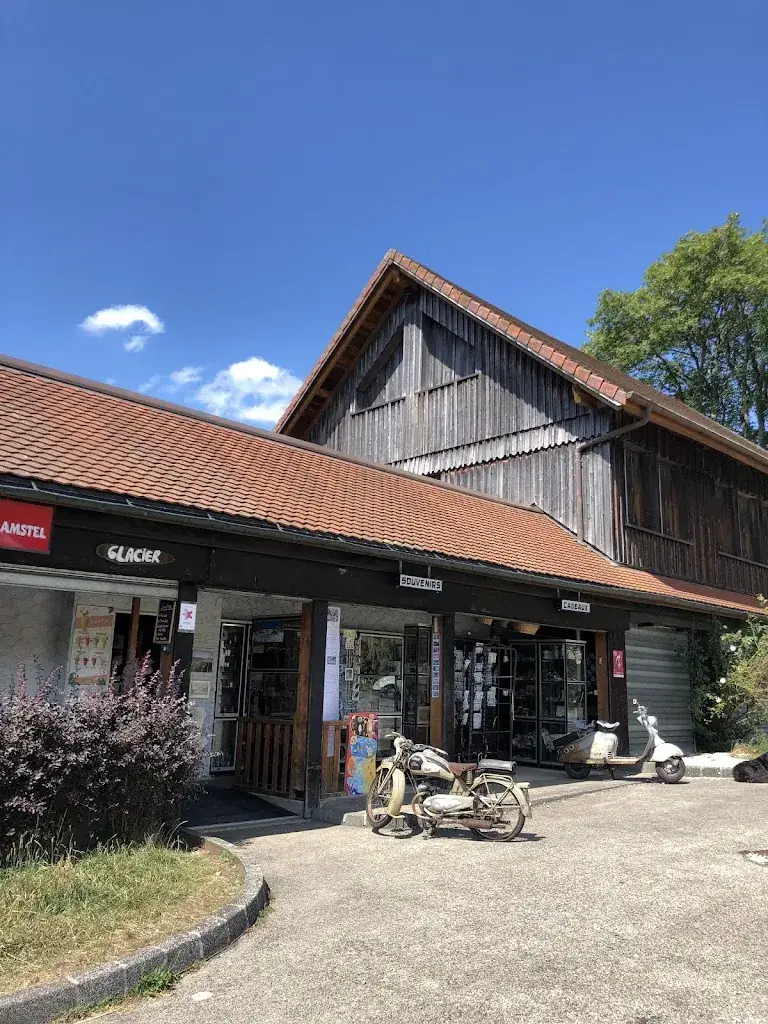 Vin Chang_Chalet du Nid d'Aigle_Cluse-et-Mijoux_review