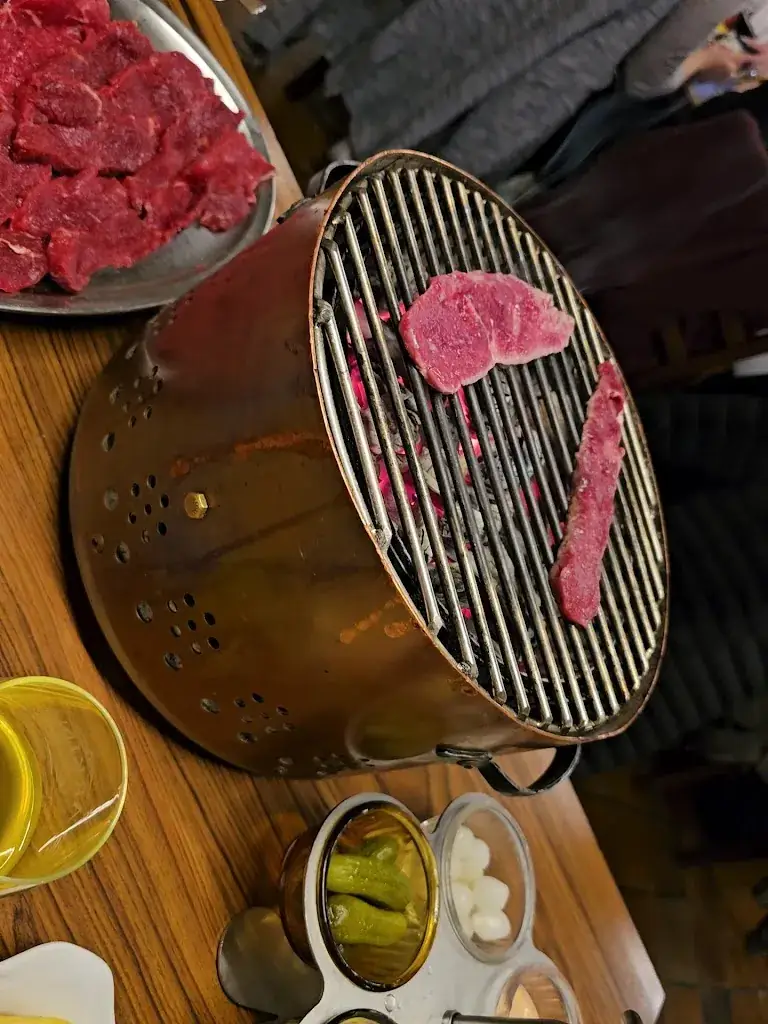 Auberge Au Milieu du Monde_Pompaples_slider_image_2