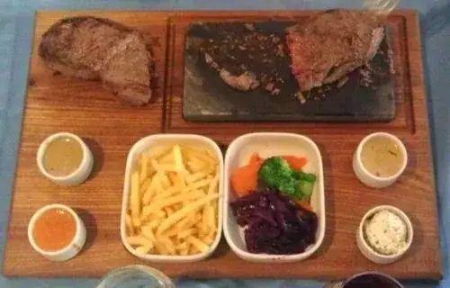 Auberge Au Milieu du Monde_Pompaples_slider_image_3