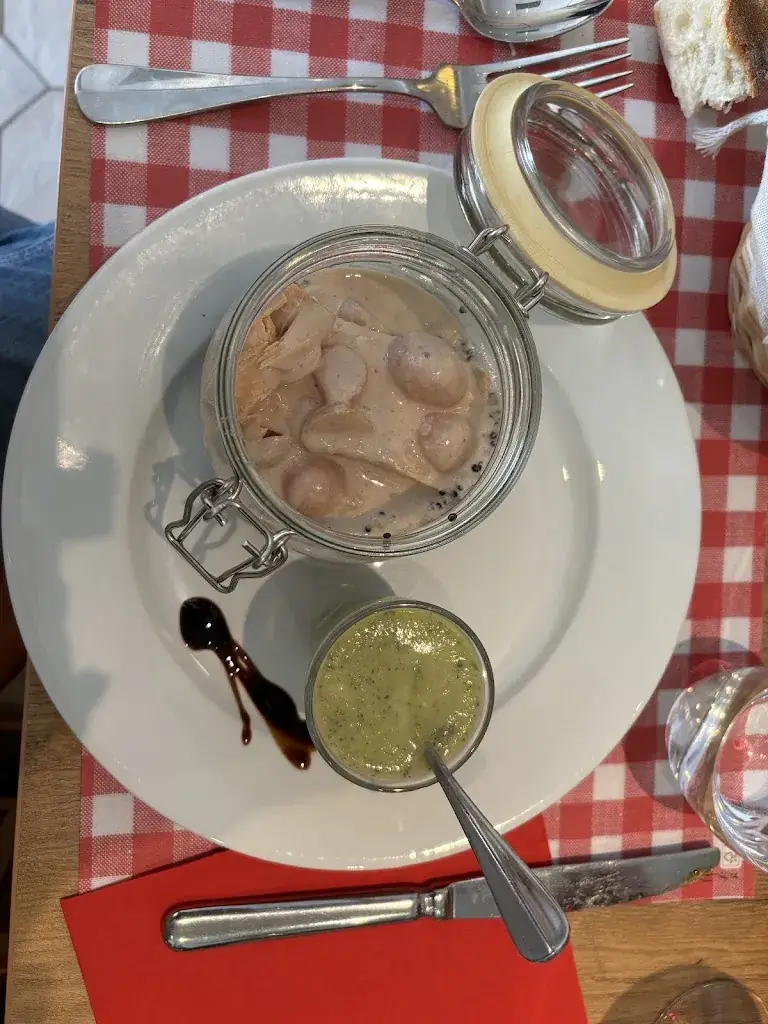 Agnès Clodel -Thomas_La Table de Pierre Bourée_Gevrey-Chambertin_review