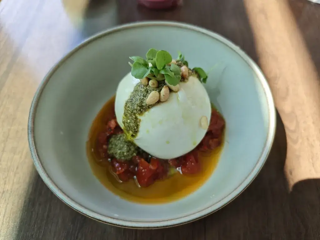 nathan caillet_AU XVI_Gevrey-Chambertin_review