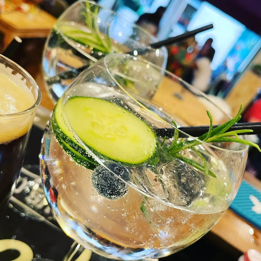 Le Tue - Chien_Gevrey-Chambertin_slider_image_3