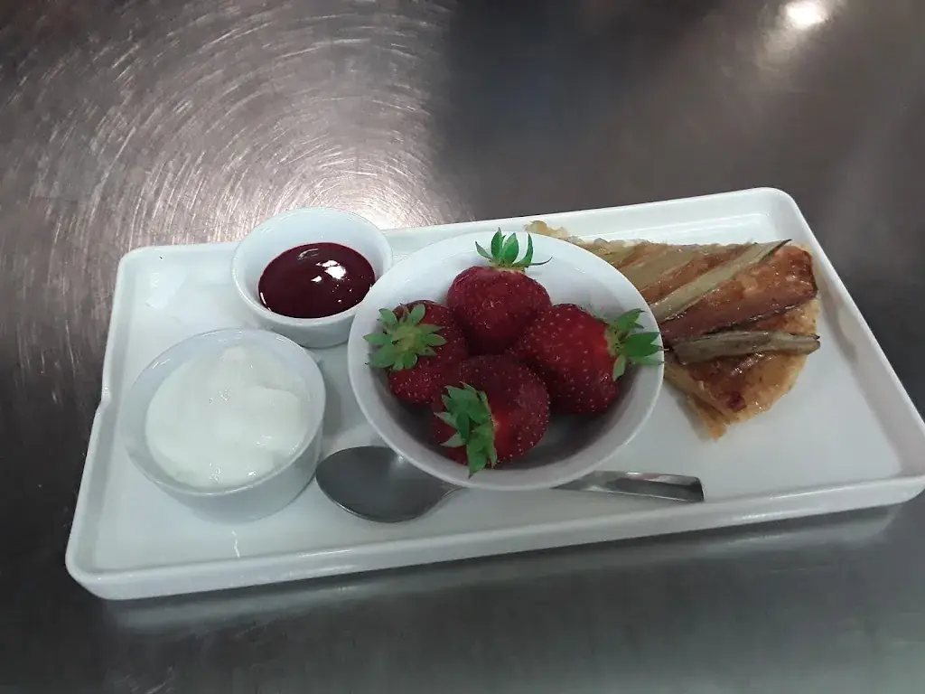 restaurant L'Armarine_Beaurepaire_slider_image_2