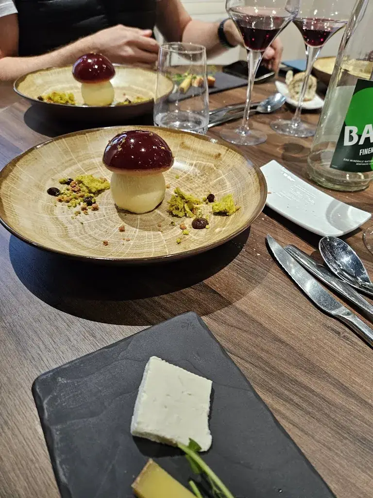 Le Clos du Roy à Gevrey-Chambertin restaurant in Gevrey-Chambertin