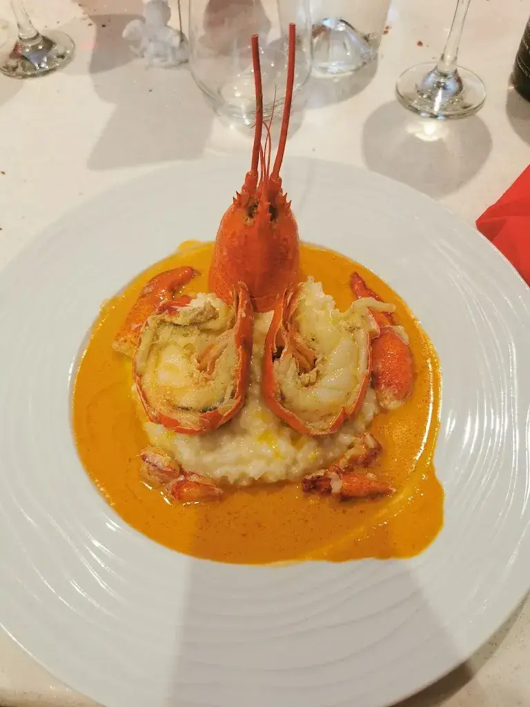 Aux Dix Vins restaurant in Chapelle-de-Guinchay