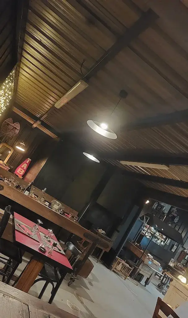 Mag DEL_L'USINE_Chapelle-de-Guinchay_review