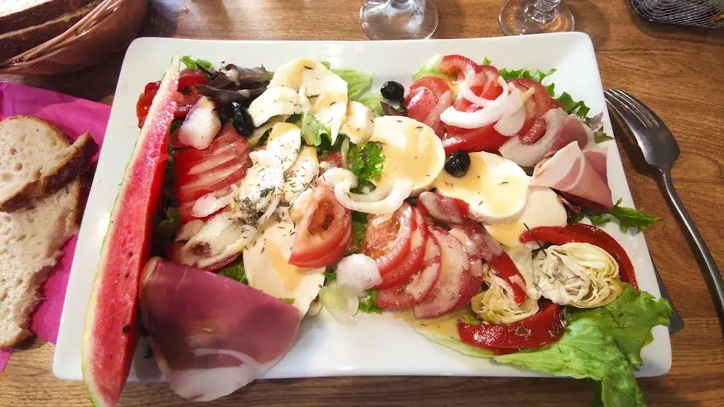 Restaurant Pizzeria Chez Giovanni ristorante a Roche-Vineuse