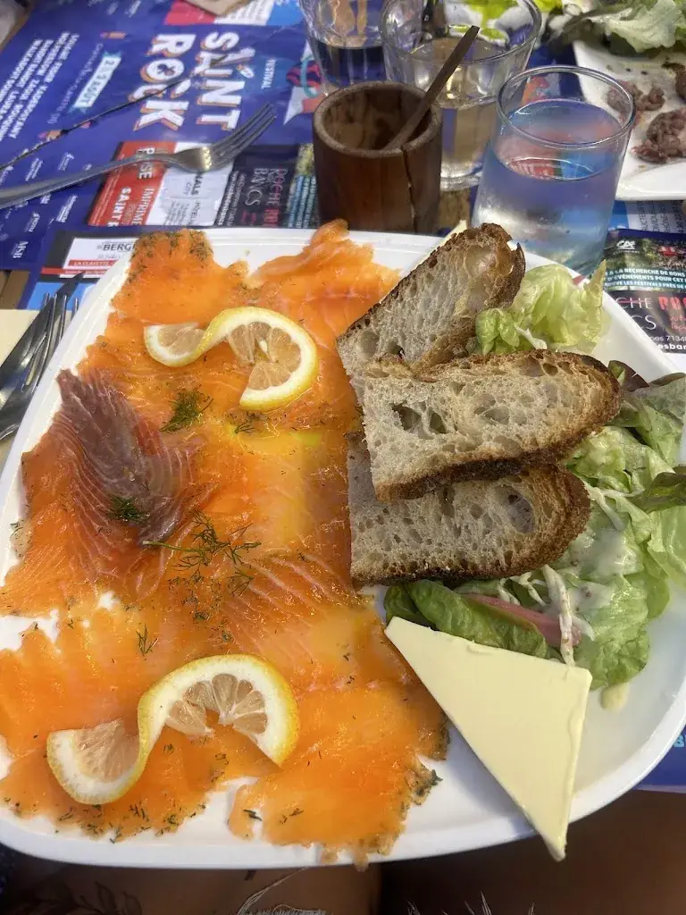 Gabriela Moreira_La belle epoque_Clayette_review