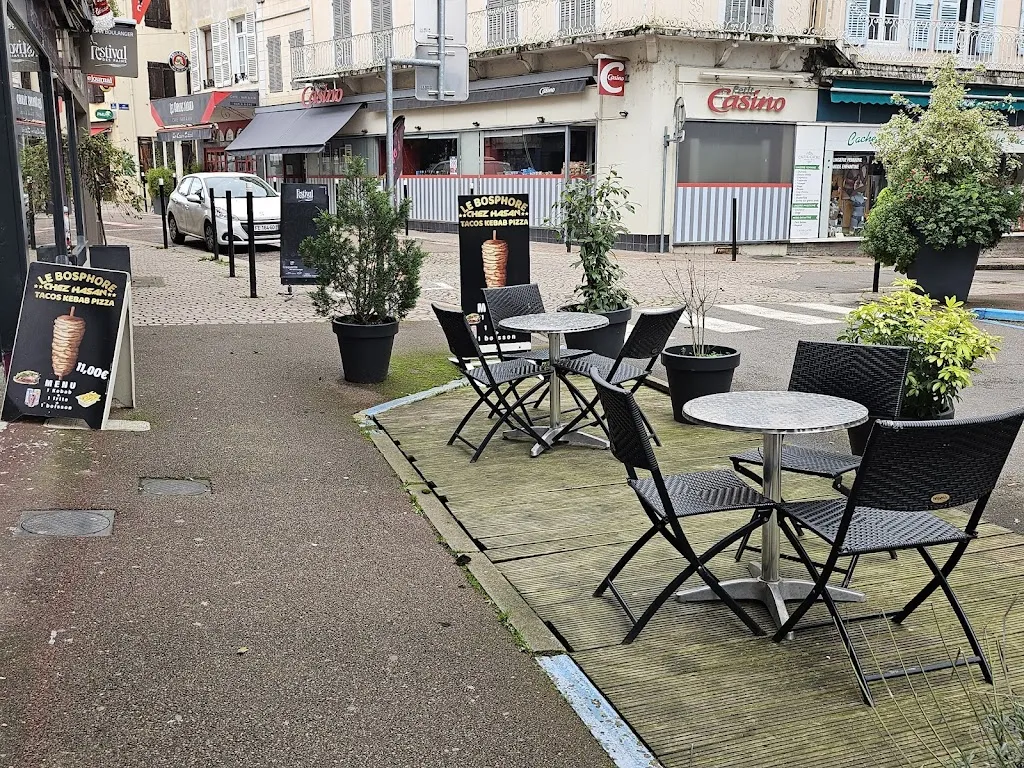 Le Bosphore Le Bosphore cevik Hasan restaurant in Clayette