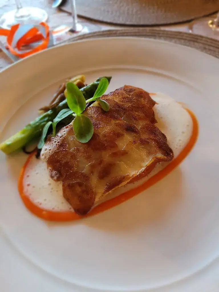 Jorn Thalen_Le Dauphin_Breuil-en-Auge_recensione