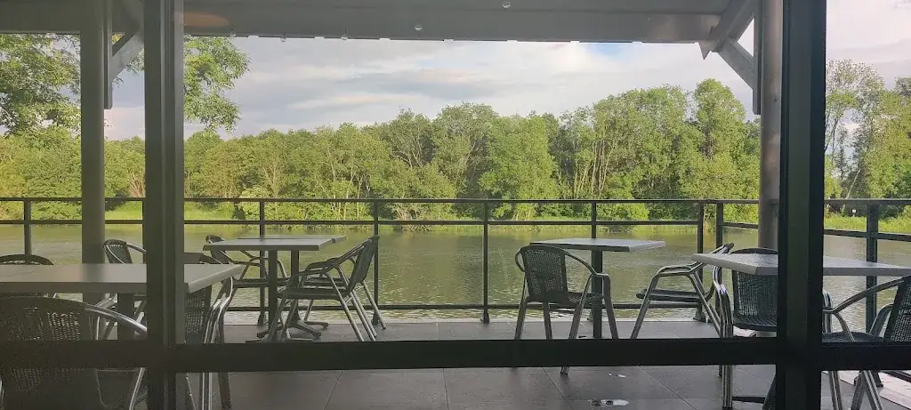 Yvonne Reilly_Restaurant Le Nymphéa_Lamarche-sur-Saône_review