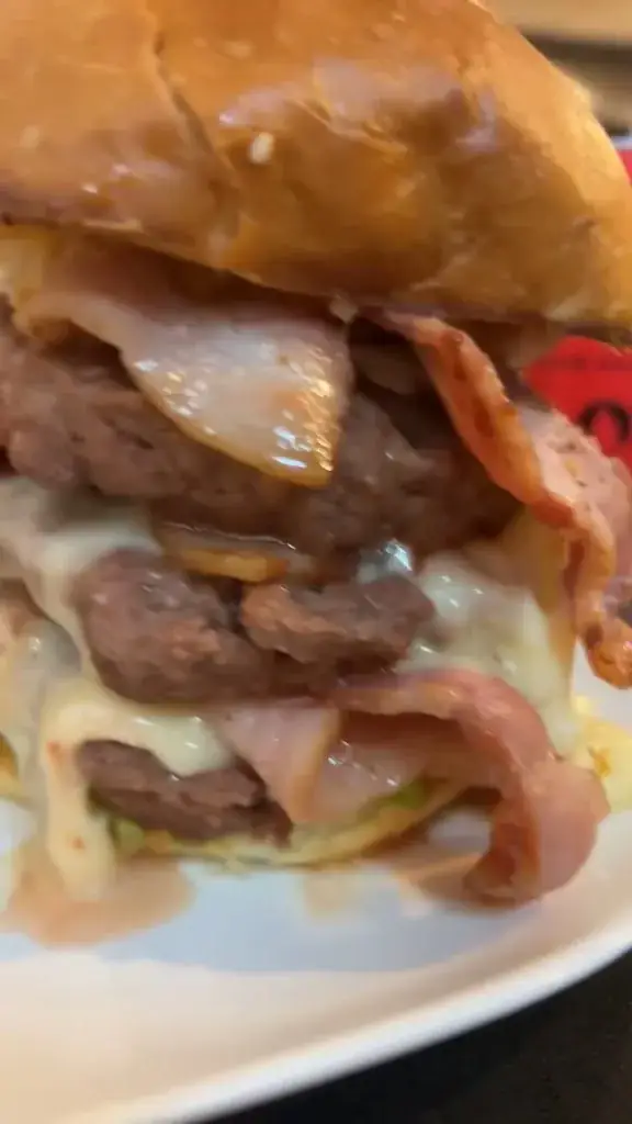 Burger Gambetta_Beaurepaire_slider_image_2