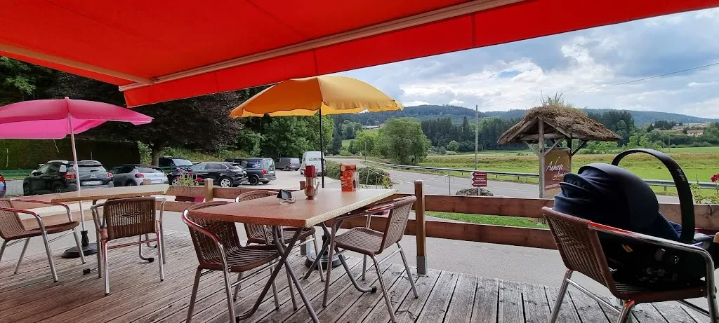 Auberge de la Combe Geay restaurant in Fins