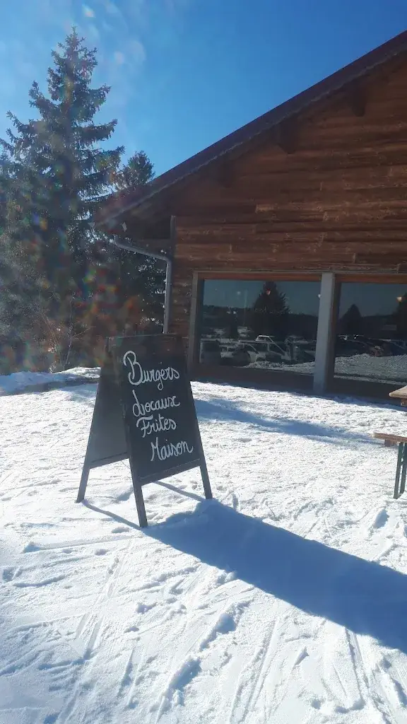 Caroline Wagner_Le Chalet du Sentier_Fourgs_review