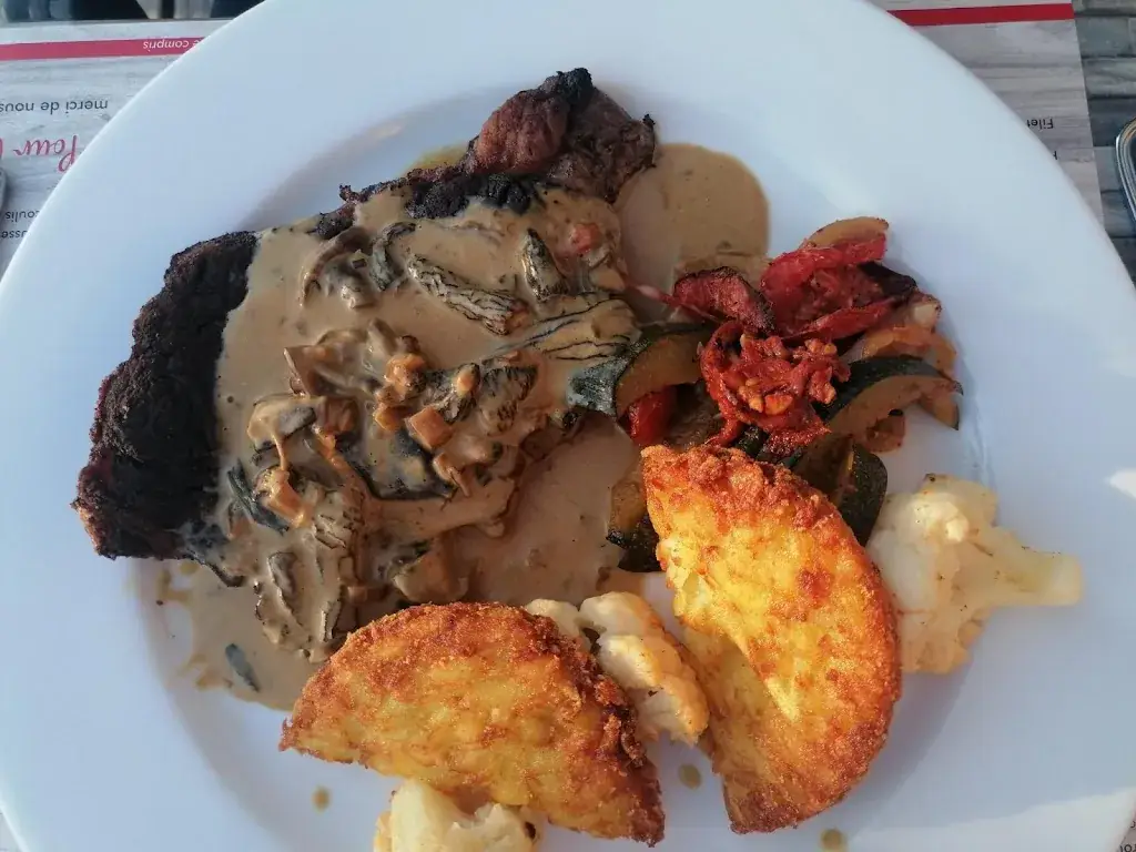 Loïc_Restaurant le Snabeudzi_Fourgs_review