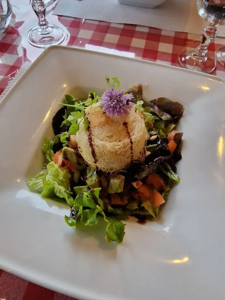 Restaurant le Snabeudzi_Fourgs_slider_image_2