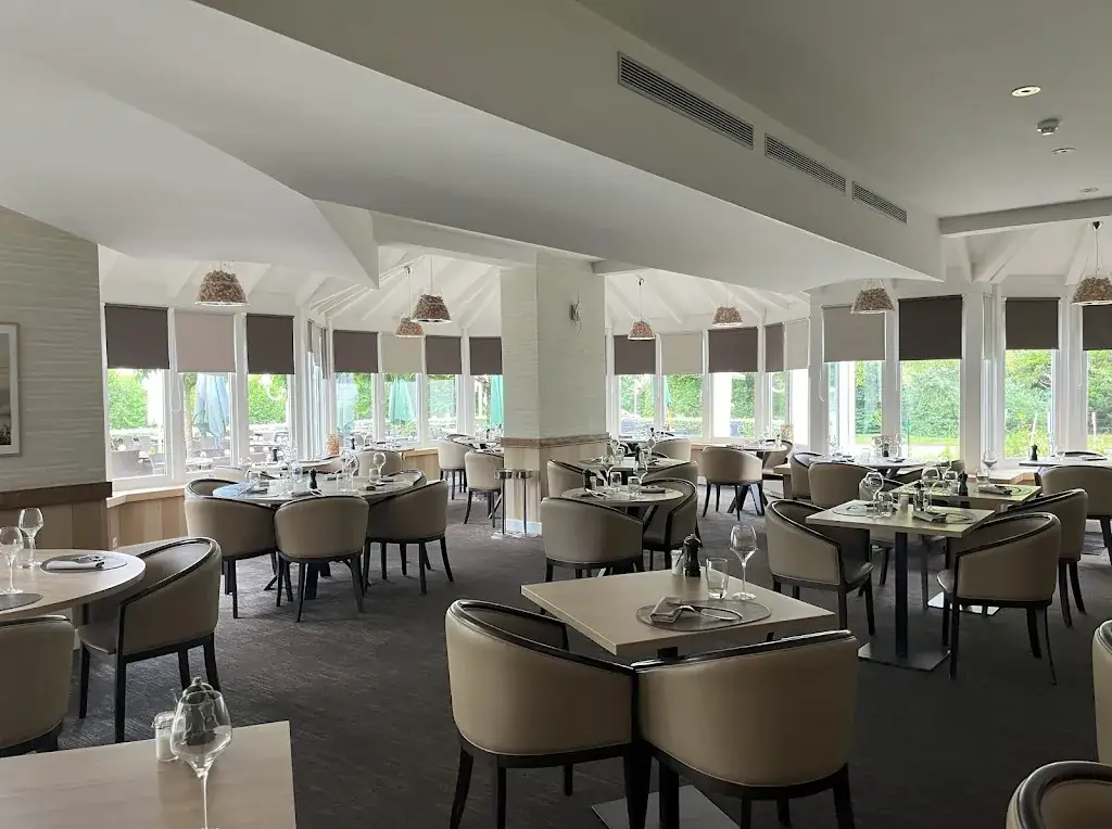Hôtel Restaurant Le Rive Gauche_Joigny_slider_image_1