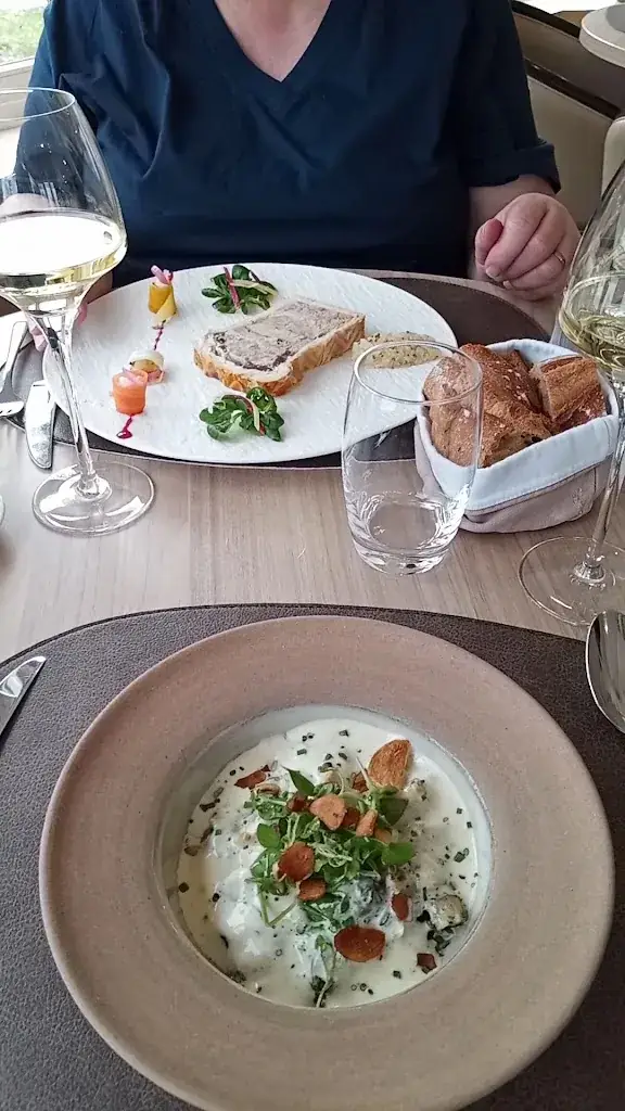 Hôtel Restaurant Le Rive Gauche_Joigny_slider_image_2