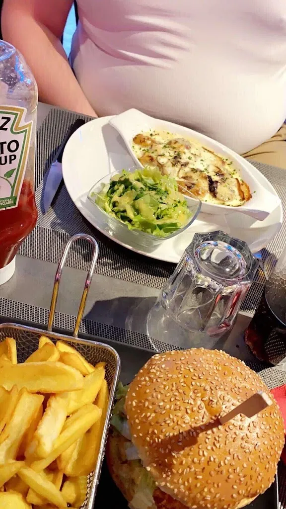 Louna Guilbot_L'american Grill_Joigny_recensione