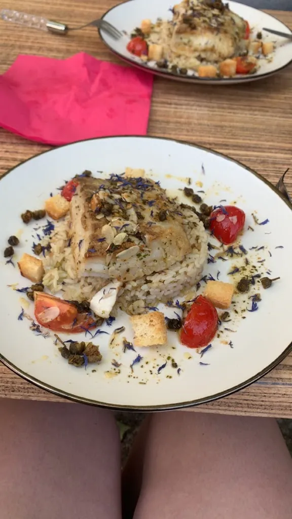 Sabrina Vadot_LA CEZARINE_Champlay_review