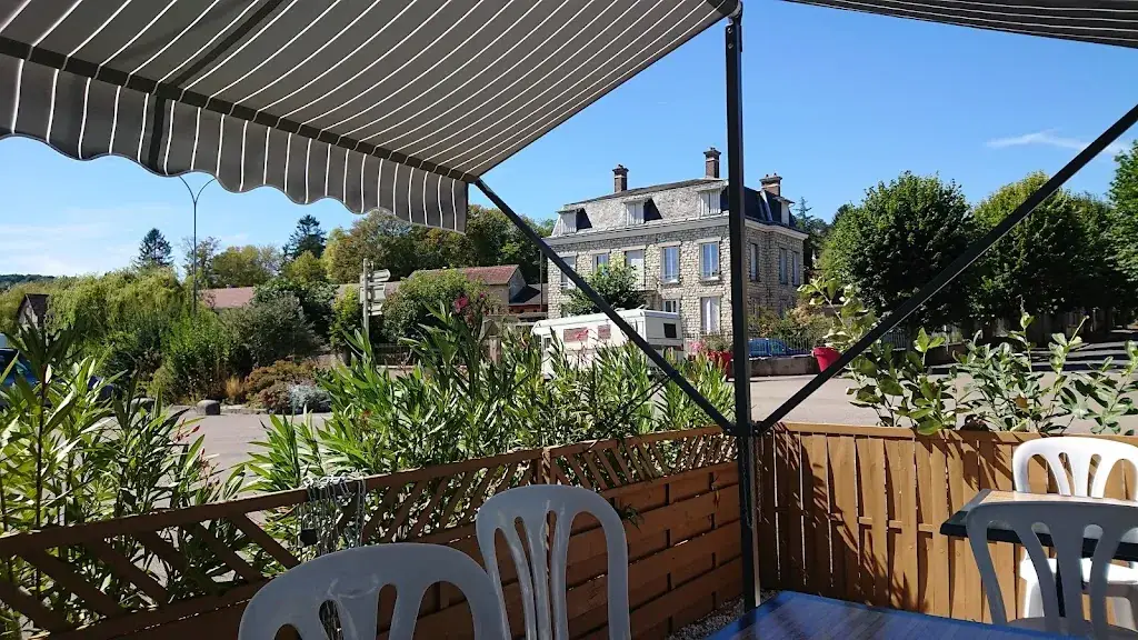 Restaurant de la Gare restaurant in Saint-Julien-du-Sault